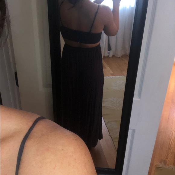Cut Out Maxi Dress - Picture 4 of 8